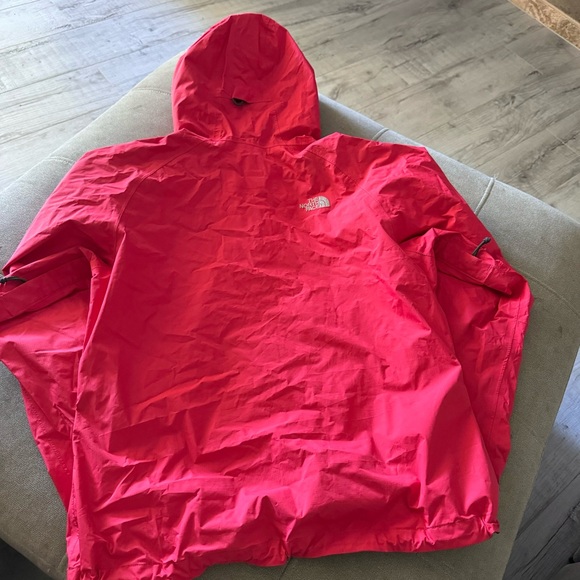 The North Face lightweight raining windbreaker S jacket running hooded pockets - Picture 2 of 8